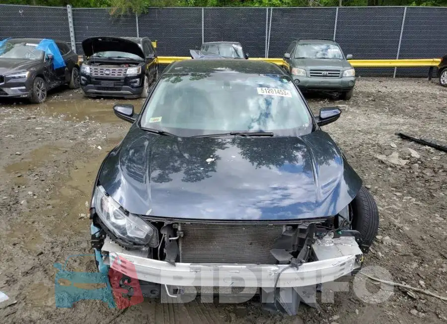 19XFC2F50HE211203 Photo# 5