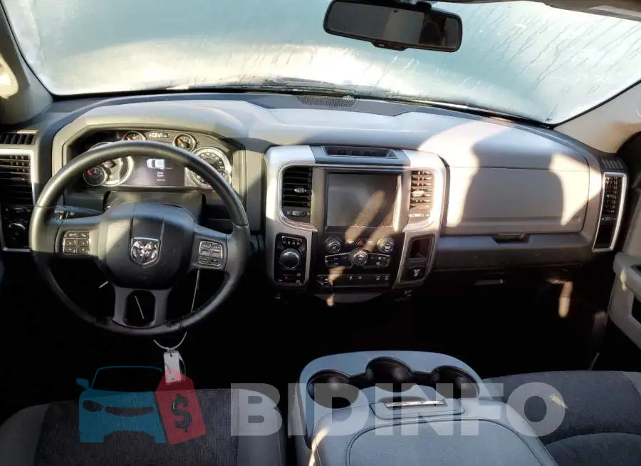 1C6RR7TT4GS132812 Photo# 8