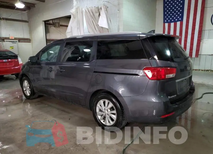 KNDMB5C1XH6280435 Photo# 2