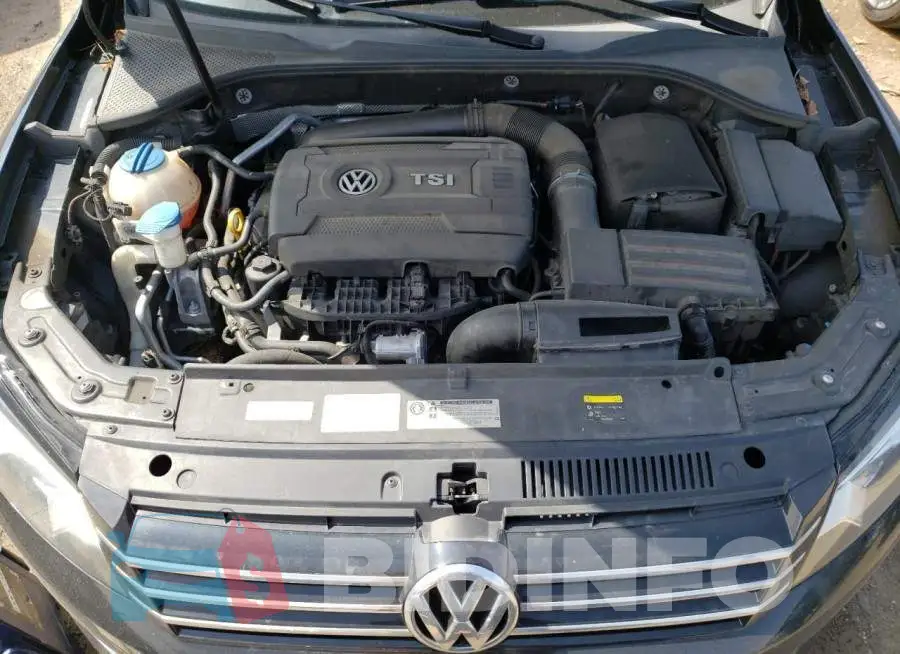 1VWBT7A32FC025021 Photo# 11