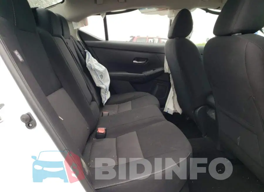 3N1AB8CV2NY315421 Photo# 10