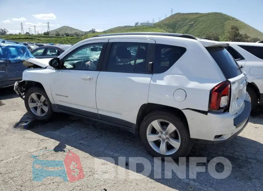 1C4NJCBA5GD621750 Photo# 2