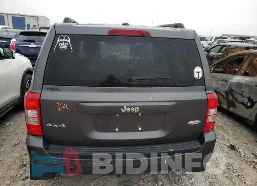 1C4NJRFB3GD702378 Photo# 6