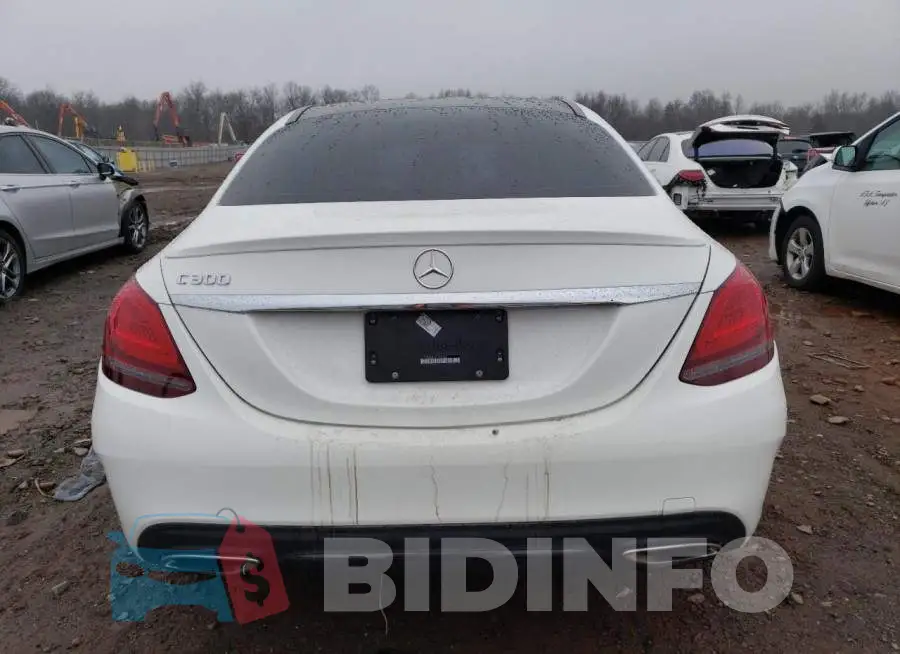 55SWF8DB1KU299830 Photo# 6