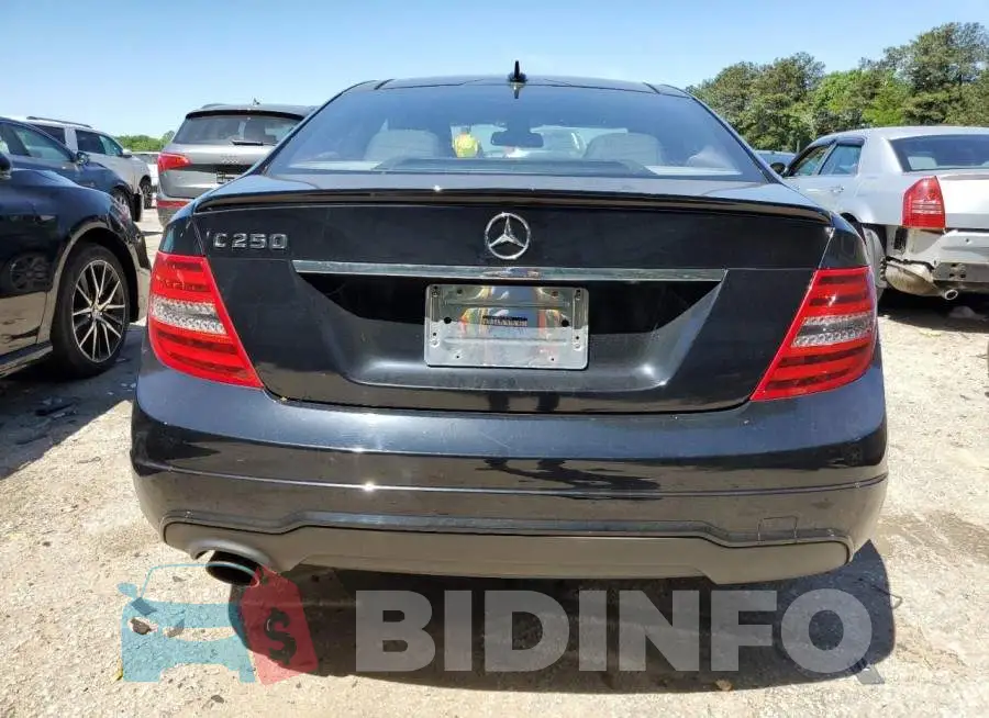 WDDGJ4HB0EG182781 Photo# 6