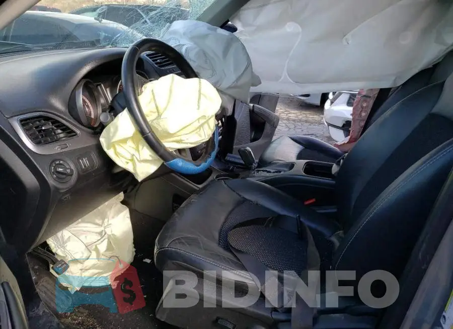 3C4PDCGB6LT225719 Photo# 7
