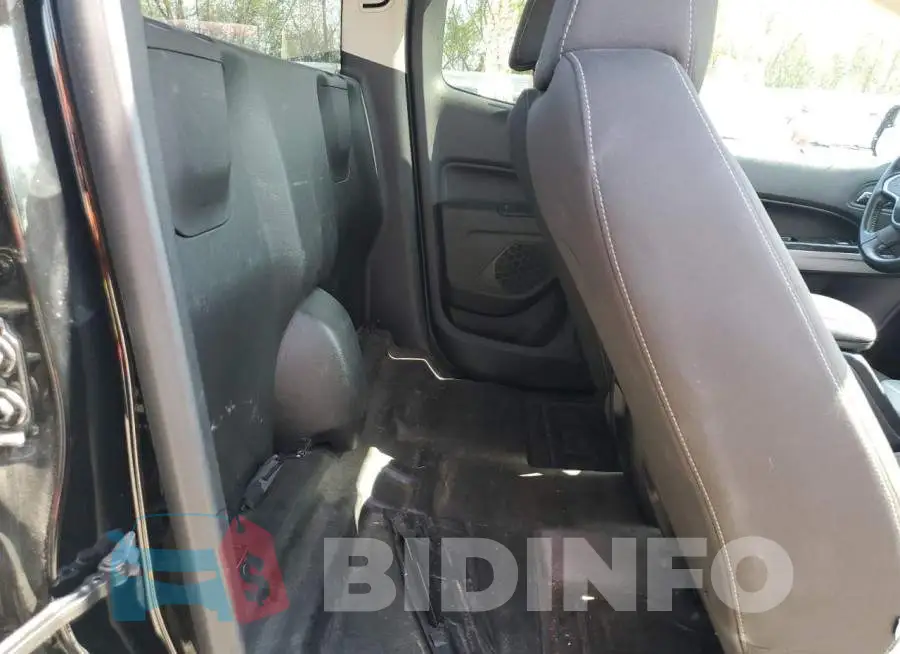 1GCHSCEA4M1278979 Photo# 10