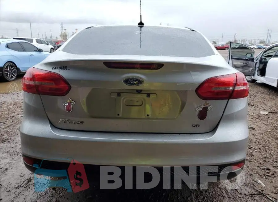 1FADP3F2XJL229945 Photo# 6