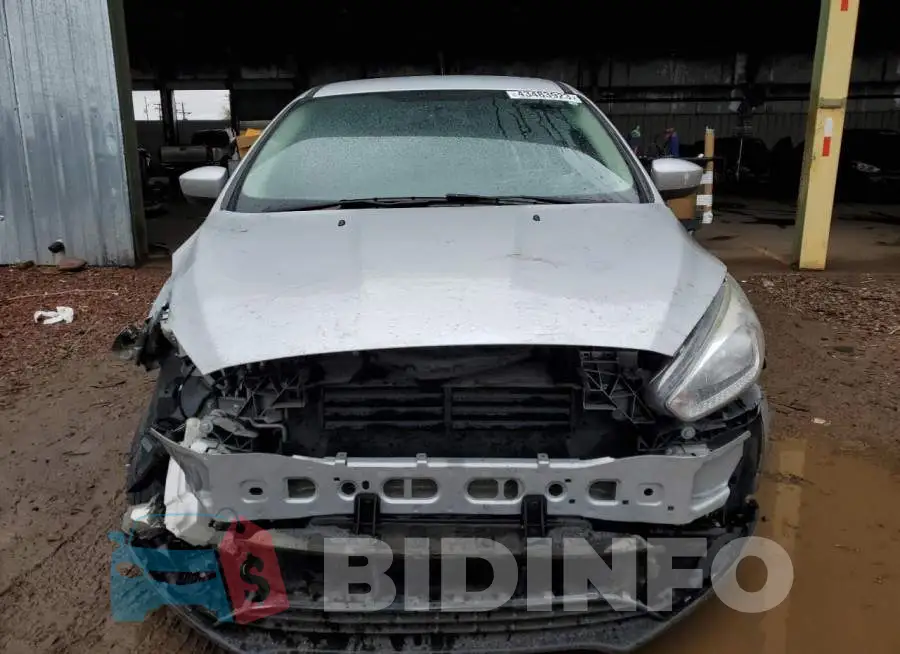 1FADP3F2XJL229945 Photo# 5