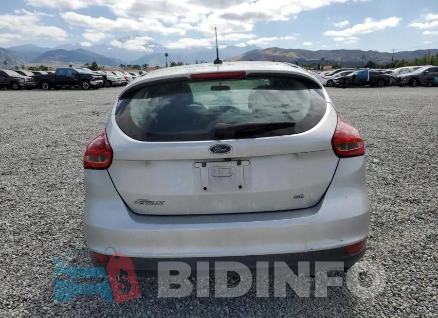 1FADP3K24GL320255 Photo# 6