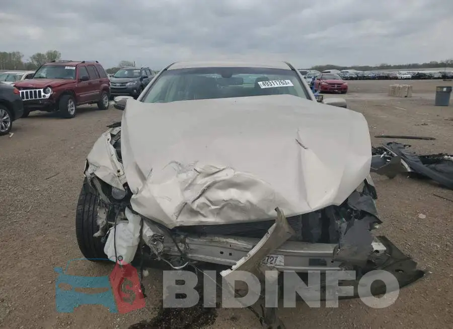 1FAHP2E82JG112015 Photo# 5