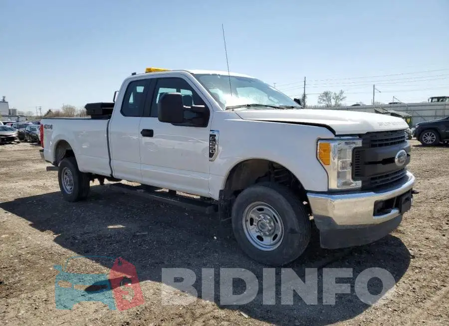 1FT7X2B66HEC91710 Photo# 4