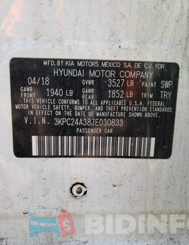 3KPC24A38JE030833 Photo# 12