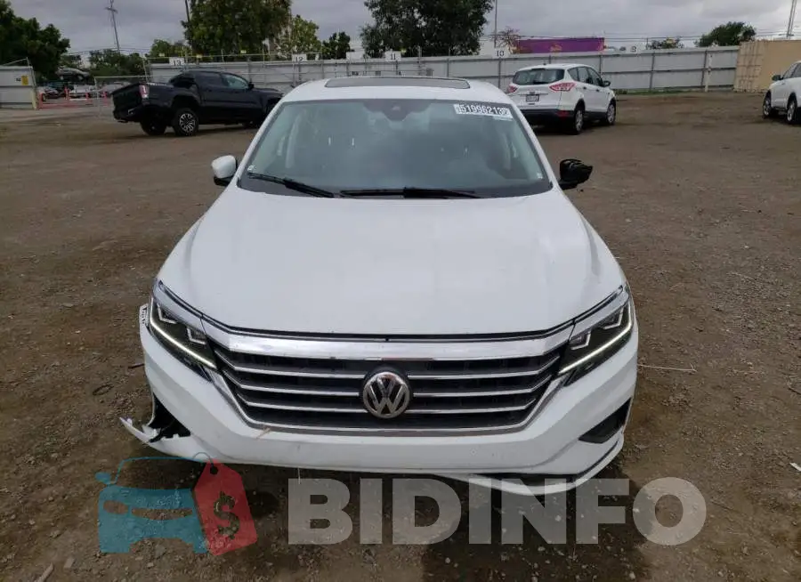 1VWSA7A38NC009121 Photo# 5