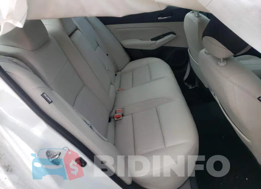 1N4BL4EV9NN400490 Photo# 10