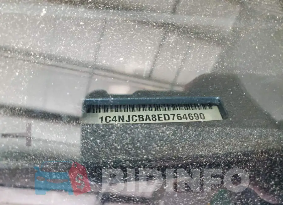 1C4NJCBA8ED764690 Photo# 13