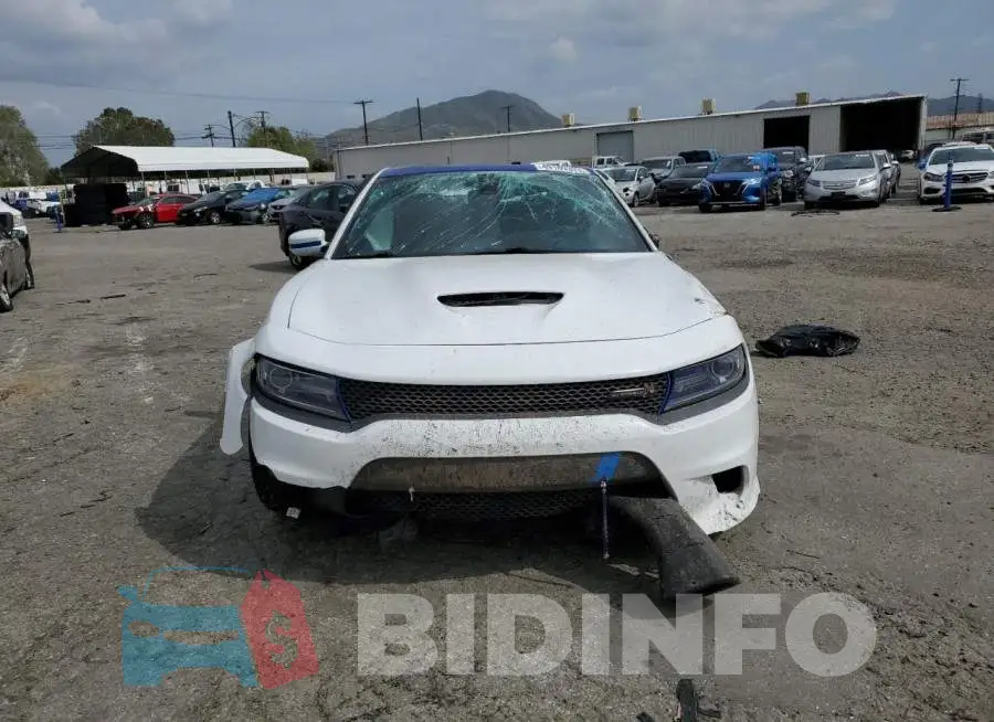 2C3CDXGJ3HH657895 Photo# 5