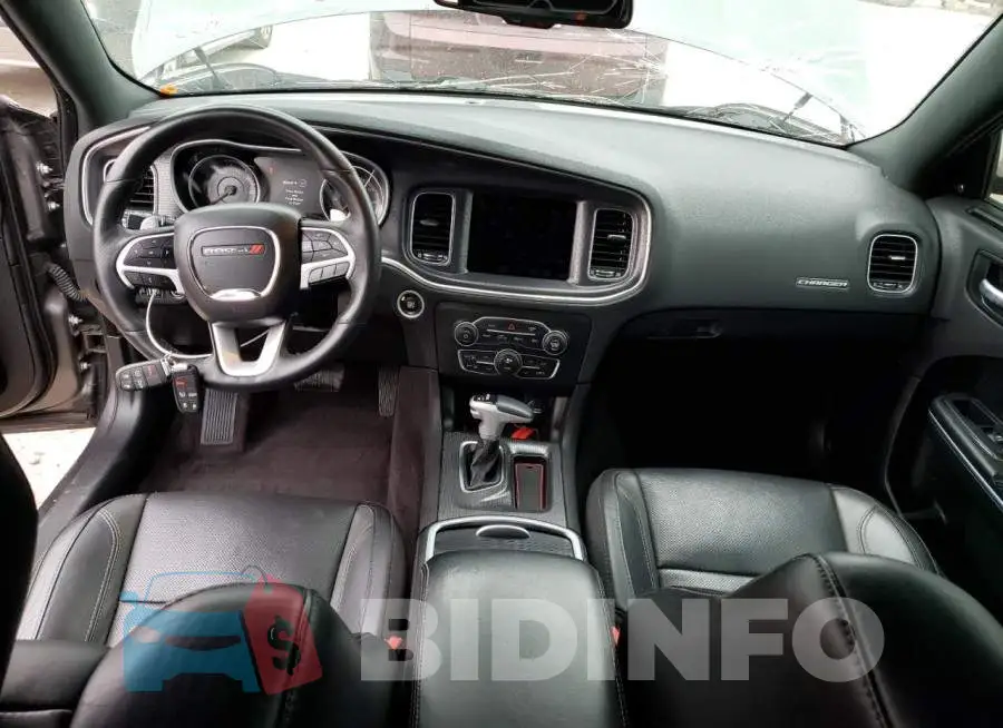 2C3CDXJG0JH231357 Photo# 8