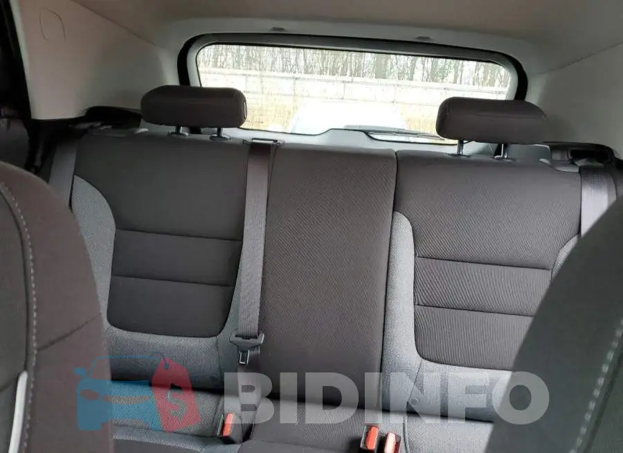 KL79MPSL6NB028566 Photo# 10