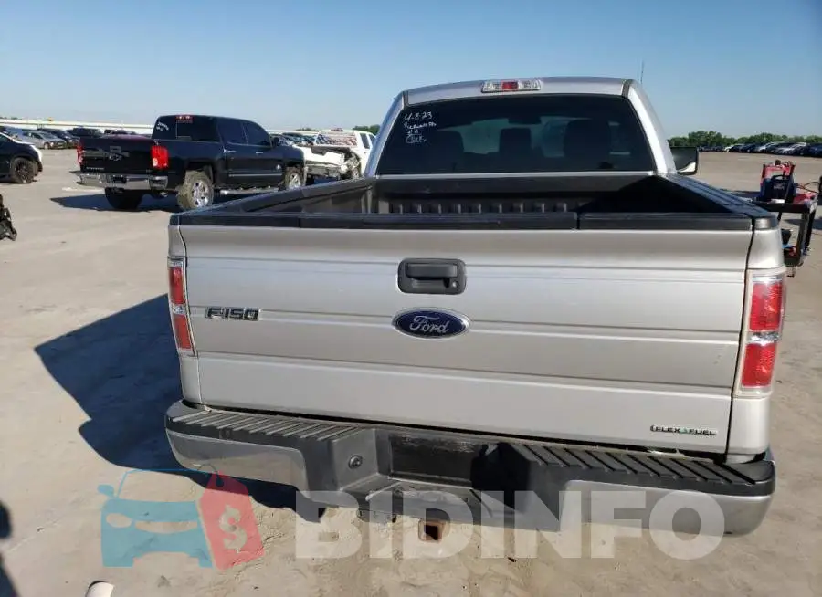 1FTMF1CM6EKD44528 Photo# 10