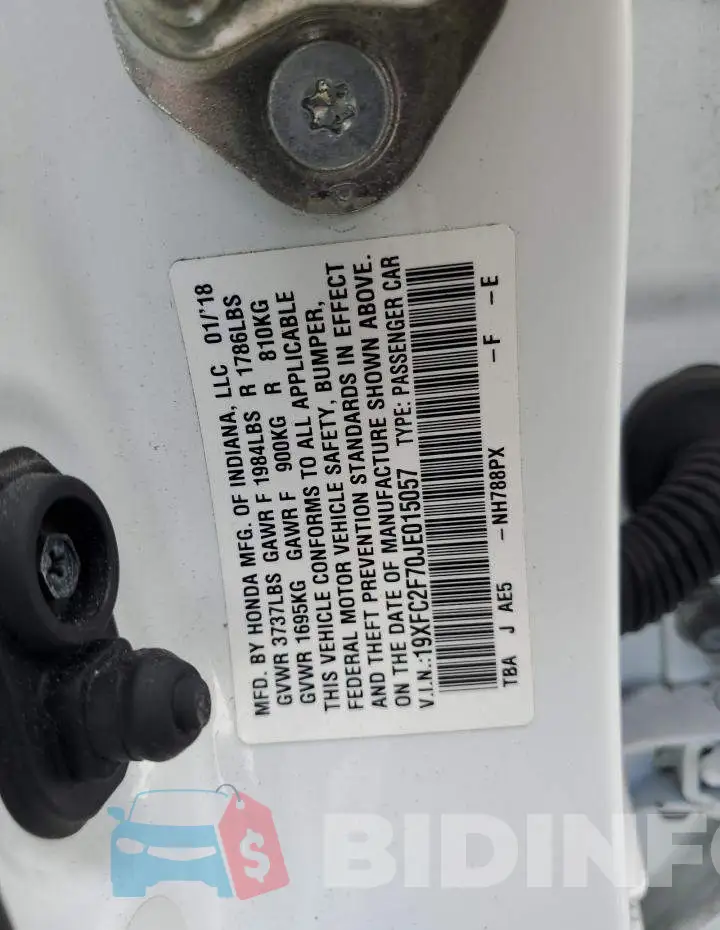 19XFC2F70JE015057 Photo# 13