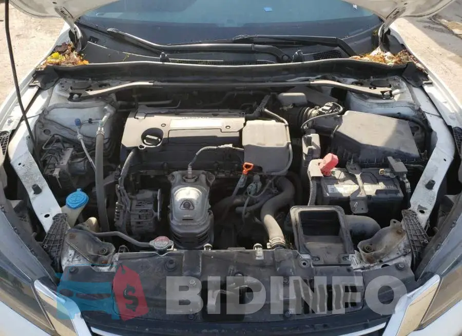 1HGCR2F54FA152594 Photo# 11