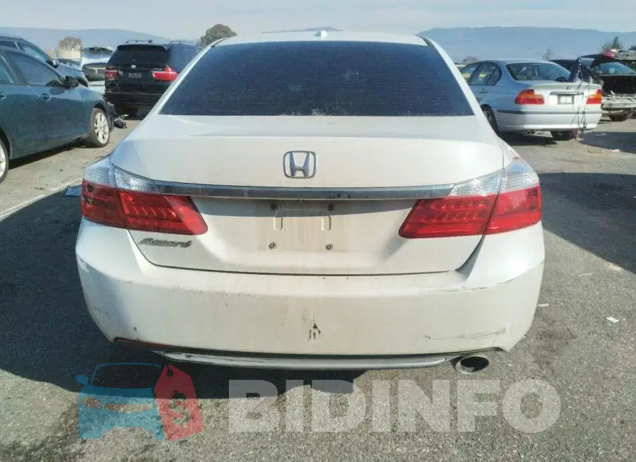 1HGCR2F86FA244087 Photo# 6