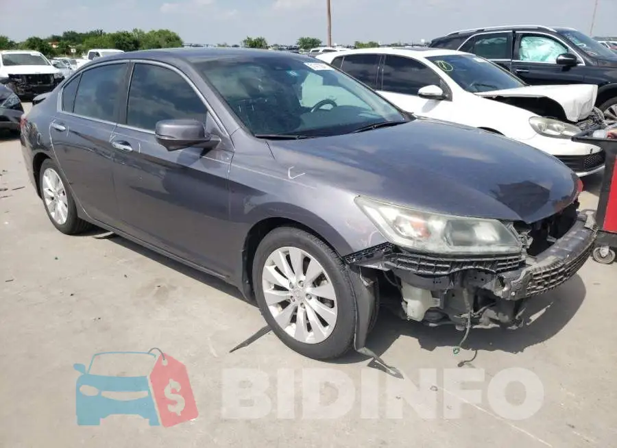 1HGCR2F87FA158528 Photo# 4