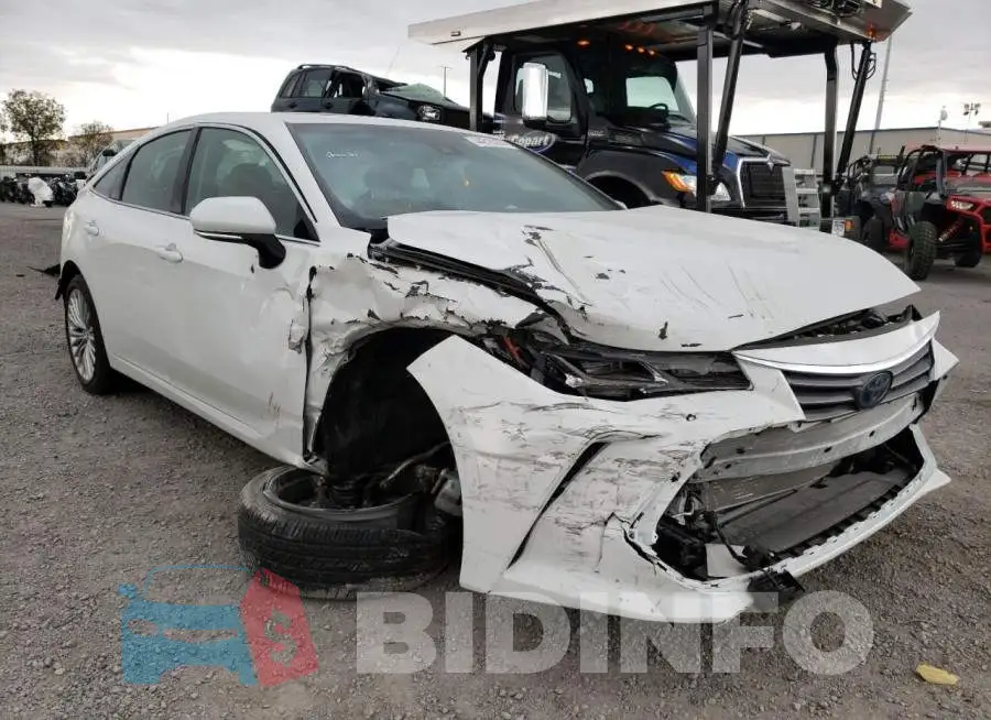 4T1C21FB8LU012427 Photo# 4