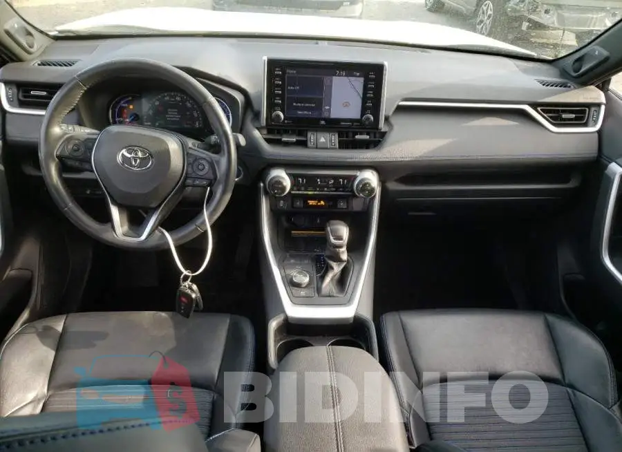 JTMEWRFV6KD516404 Photo# 8