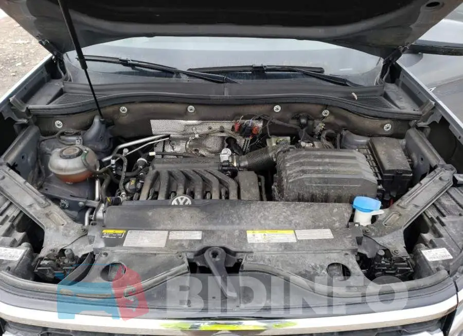 1V2RE2CA8MC218005 Photo# 11