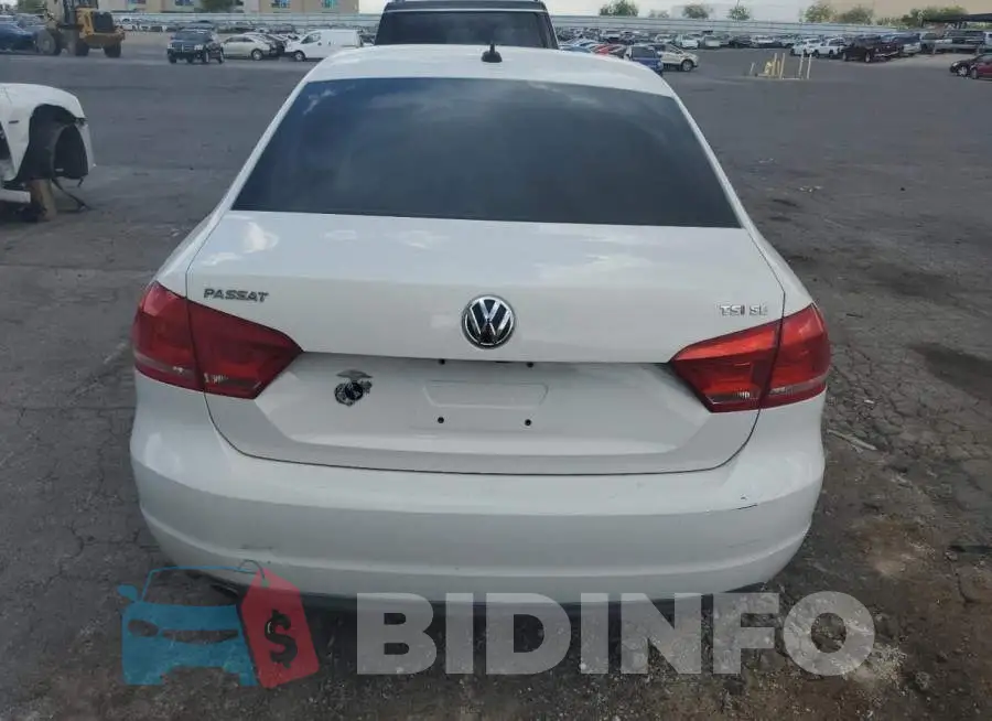 1VWBS7A32EC084880 Photo# 6