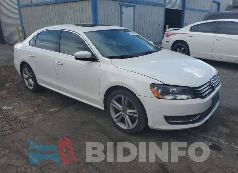 1VWBS7A32EC084880 Photo# 4