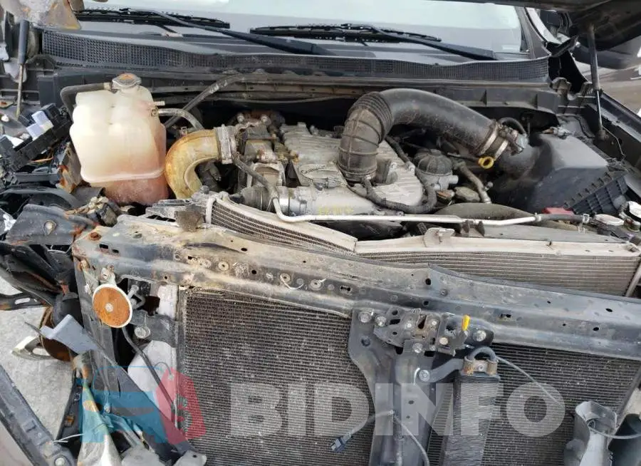 1N6BA1F20GN504272 Photo# 11