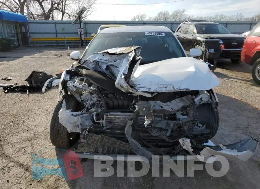 3N1AB8CV9NY228051 Photo# 5