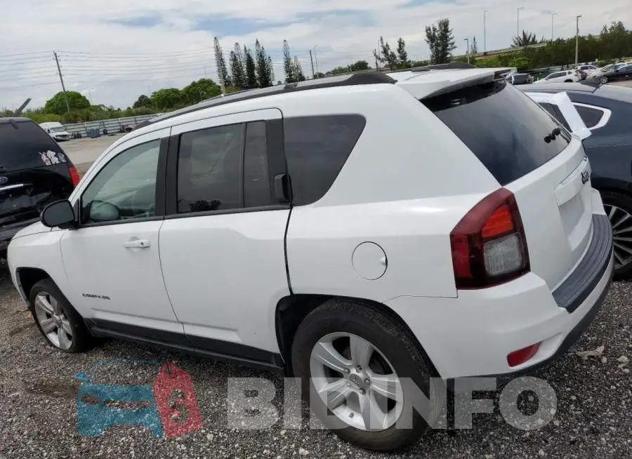 1C4NJCBA1GD615640 Photo# 2