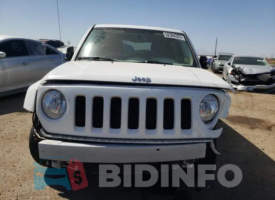 1C4NJPFB9ED619927 Photo# 5