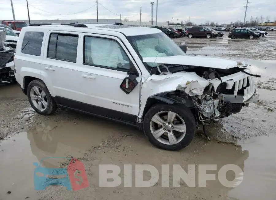 1C4NJRCB1ED518820 Photo# 4