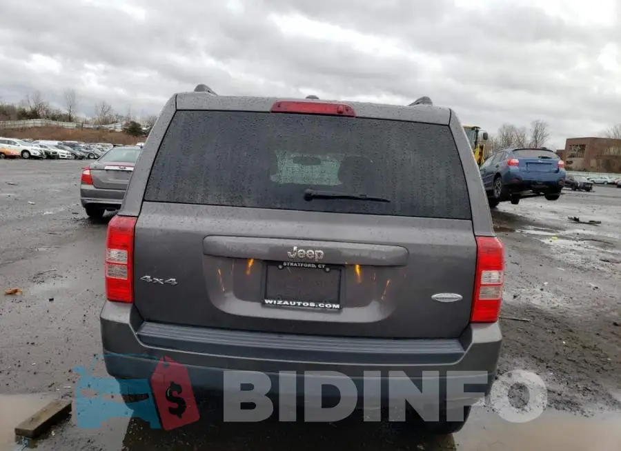 1C4NJRFB4GD542317 Photo# 6