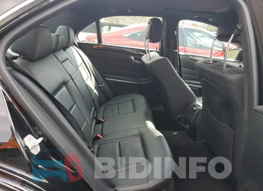 WDDHF8JB6GB271469 Photo# 10