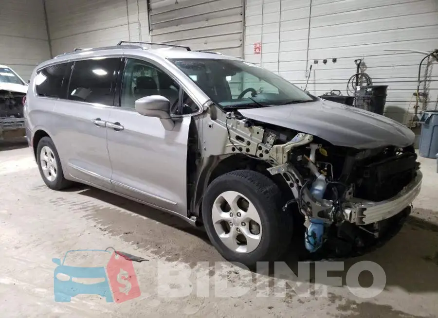 2C4RC1EG0HR659398 Photo# 4