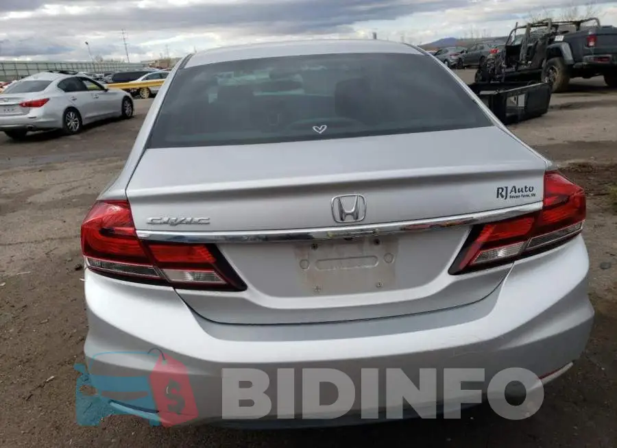 19XFB2F50FE071654 Photo# 6