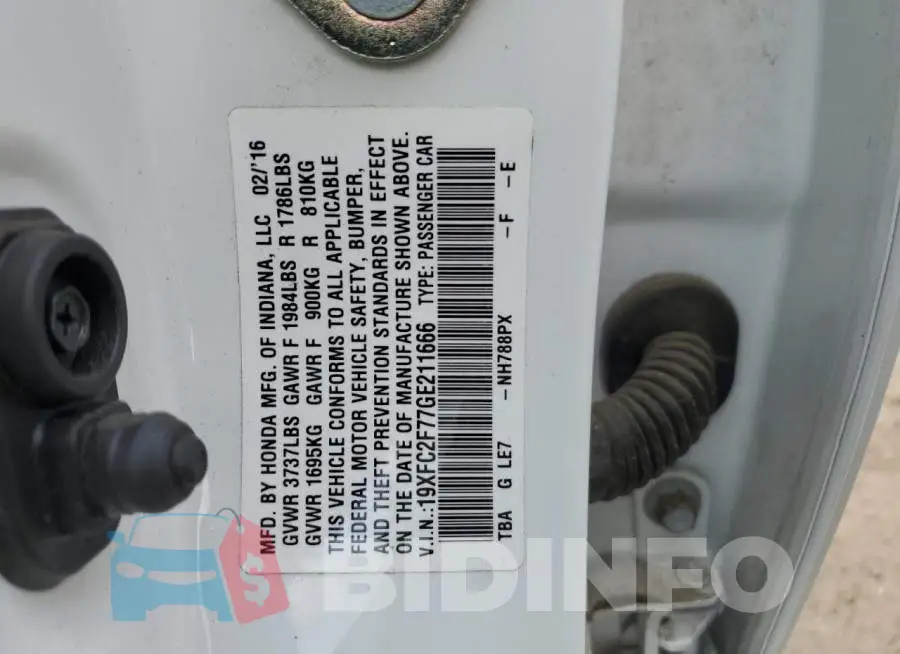 19XFC2F77GE211666 Photo# 12