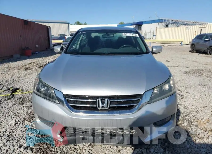 1HGCR2F55EA235482 Photo# 5