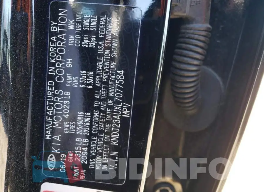 KNDJ23AUXL7077584 Photo# 12