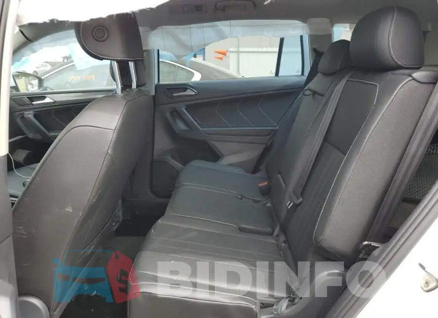 3VV3B7AX4NM151277 Photo# 10
