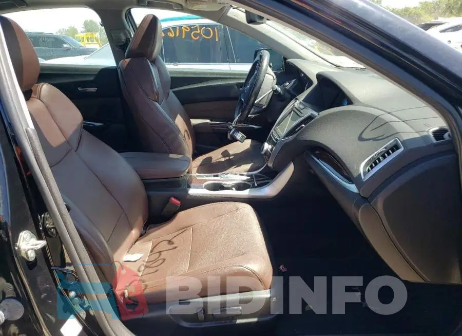 19UUB2F77FA001842 Photo# 5