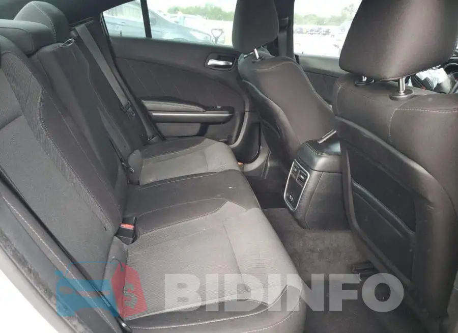 2C3CDXHG8FH896200 Photo# 10