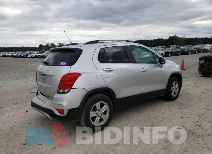 KL7CJLSB2HB092560 Photo# 3