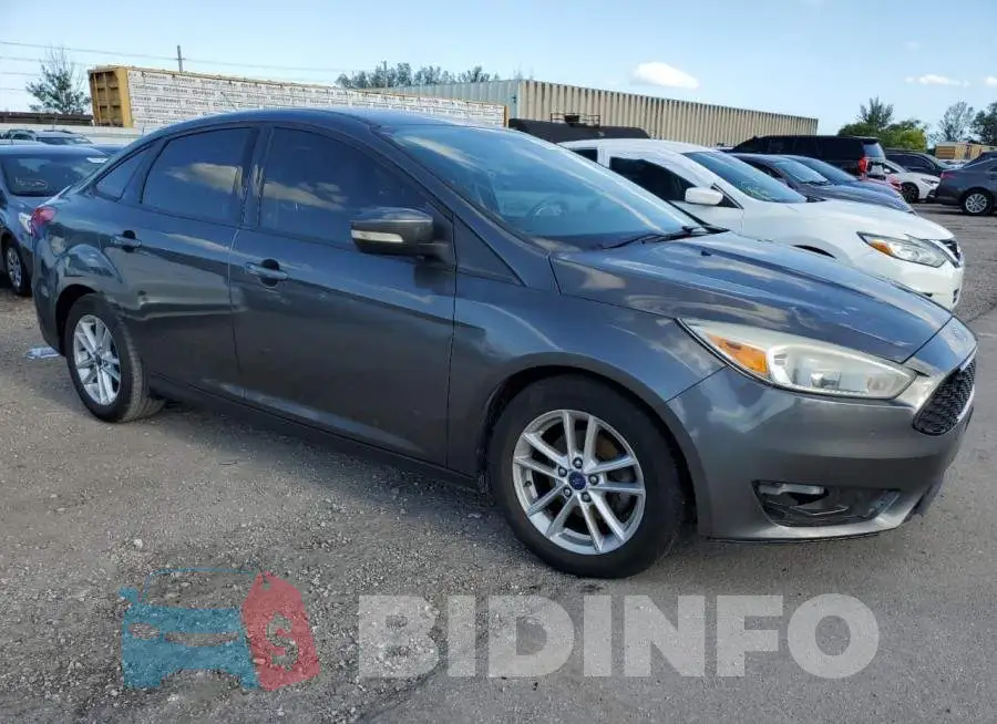 1FADP3F23GL376696 Photo# 4